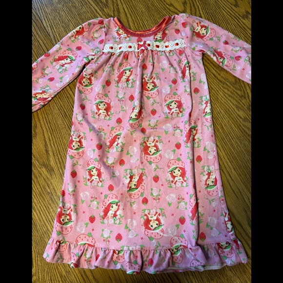 Pajamas Vintage Strawberry Shortcake Nightgown Poshmark